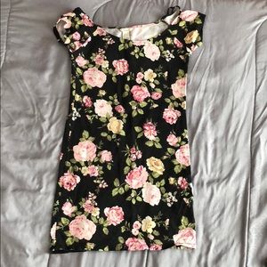 Floral Body con dress